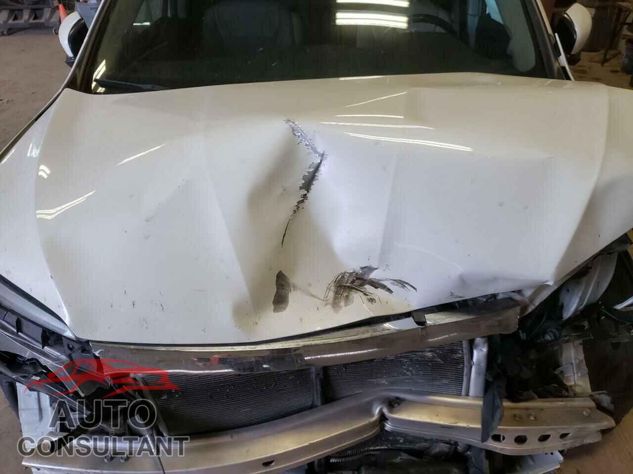 HONDA PILOT 2018 - 5FNYF5H51JB009873