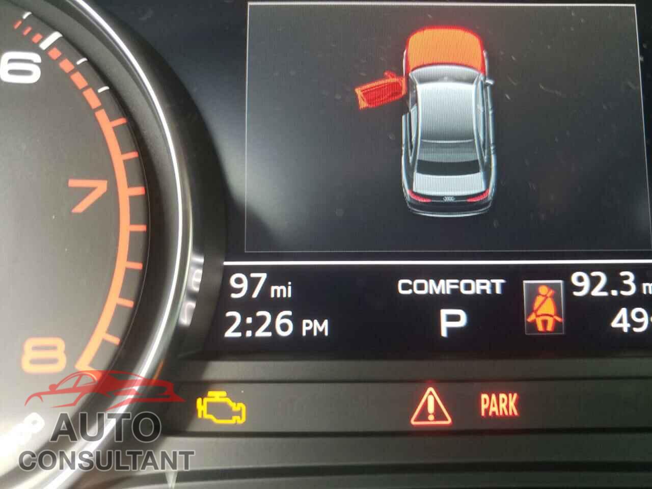 AUDI A4 2022 - WAUDAAF44NN004848