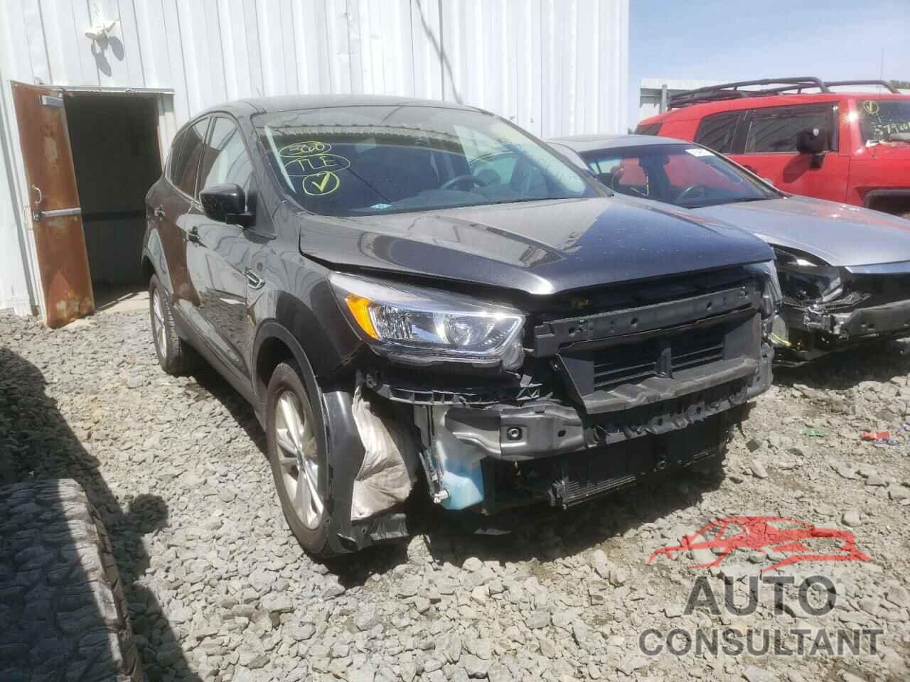 FORD ESCAPE 2017 - 1FMCU0GD9HUE98421
