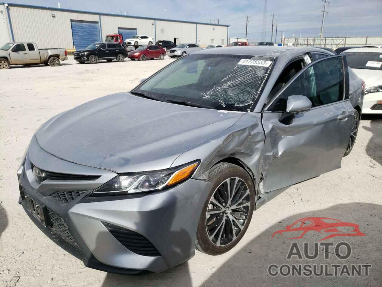 TOYOTA CAMRY 2018 - 4T1B11HK9JU078378