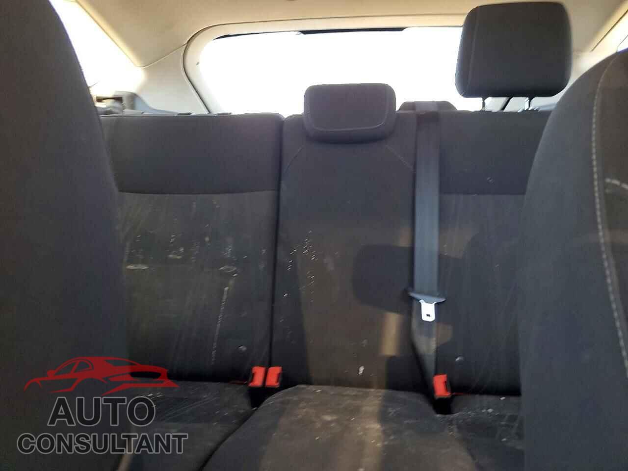 FORD FOCUS 2017 - 1FADP3K2XHL295346