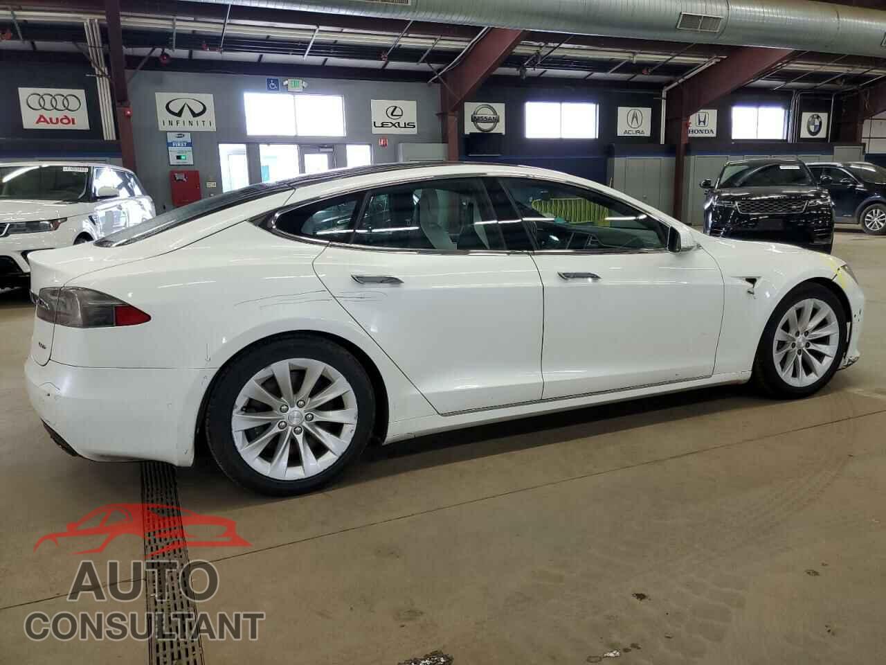 TESLA MODEL S 2017 - 5YJSA1E26HF200996