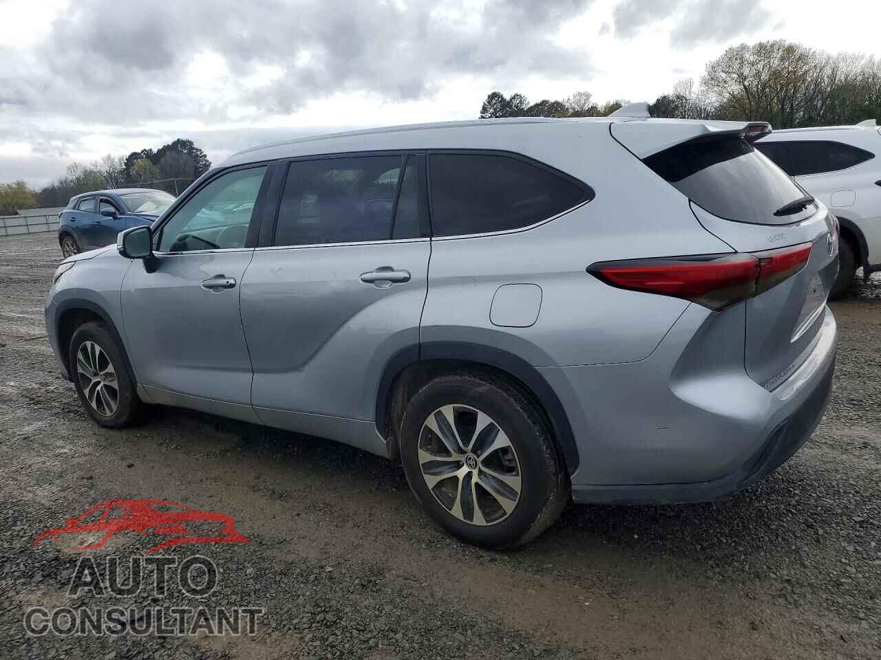 TOYOTA HIGHLANDER 2021 - 5TDGZRAH5MS031535