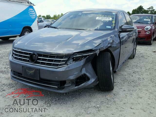 VOLKSWAGEN PASSAT 2017 - 1VWAT7A35HC059100