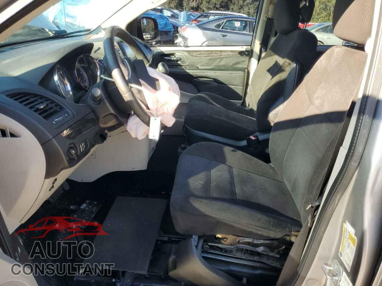 DODGE CARAVAN 2015 - 2C4RDGCG2FR548223