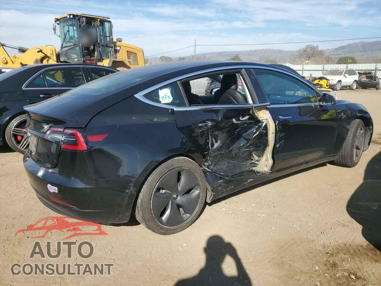 TESLA MODEL 3 2019 - 5YJ3E1EA0KF296843