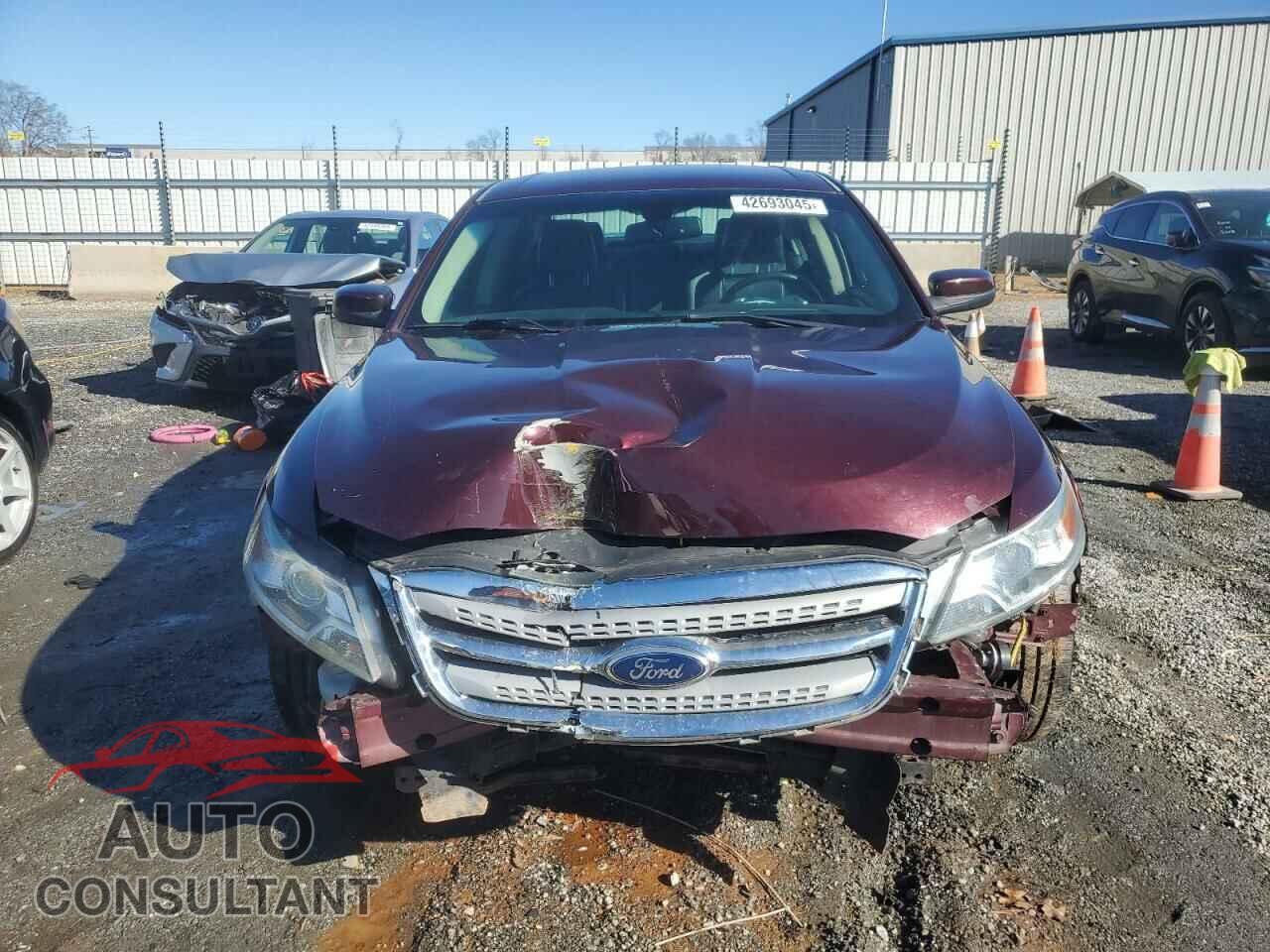 FORD TAURUS 2011 - 1FAHP2EW8BG155256