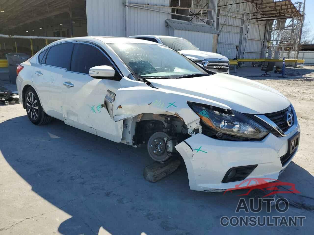 NISSAN ALTIMA 2017 - 1N4AL3AP5HC180892