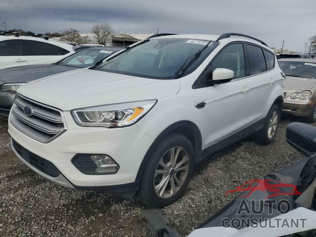 FORD ESCAPE 2018 - 1FMCU9HD6JUD31703
