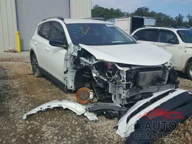 TOYOTA RAV4 LE 2017 - JTMZFREV3HJ705993