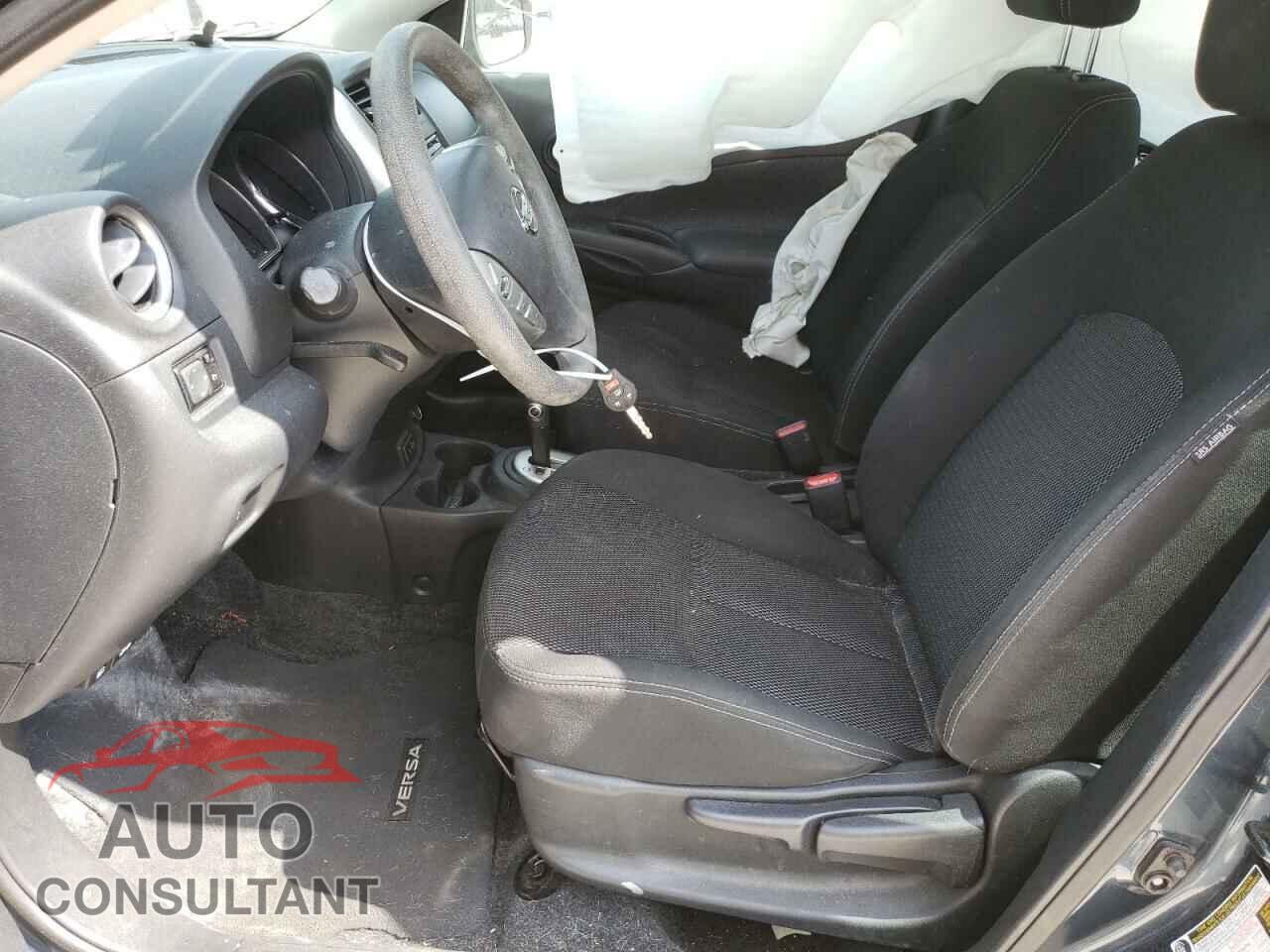 NISSAN VERSA 2017 - 3N1CN7AP1HL902483