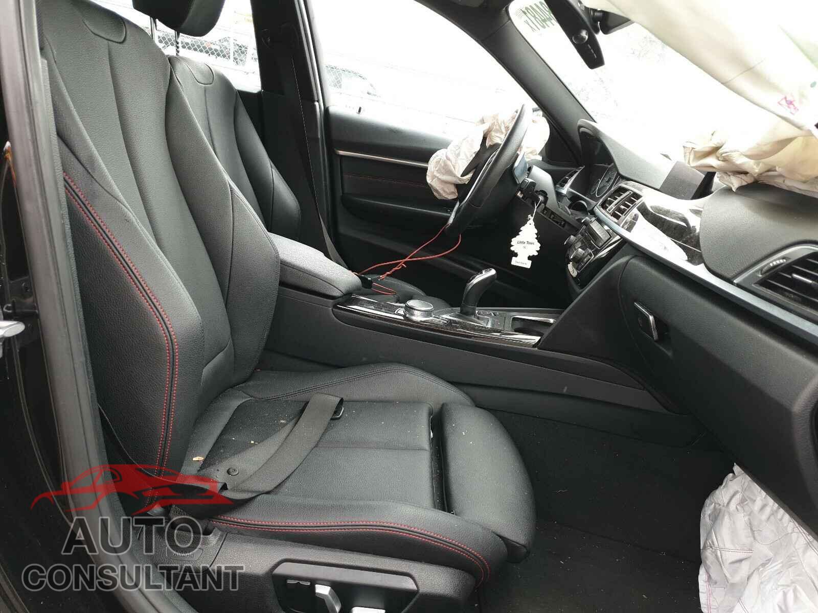 BMW 3 SERIES 2017 - WBA8D9G30HNU63473