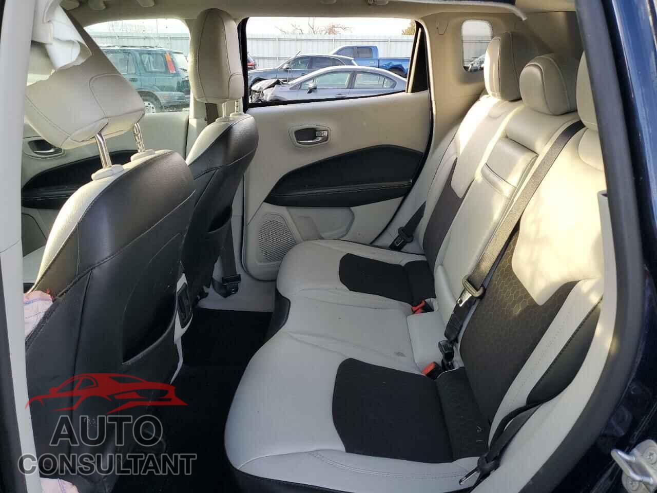 JEEP COMPASS 2018 - 3C4NJDBB8JT362462
