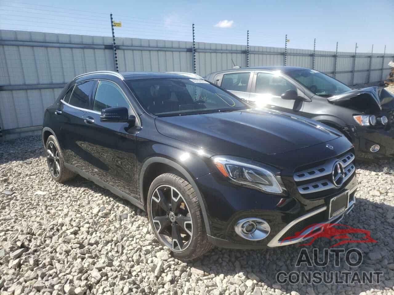 MERCEDES-BENZ GLA-CLASS 2018 - WDCTG4GB5JJ461949