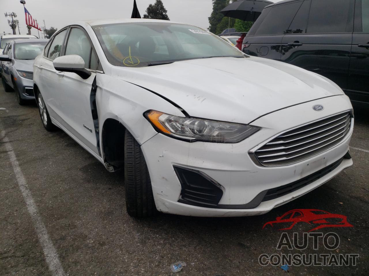 FORD FUSION 2019 - 3FA6P0LU2KR143769