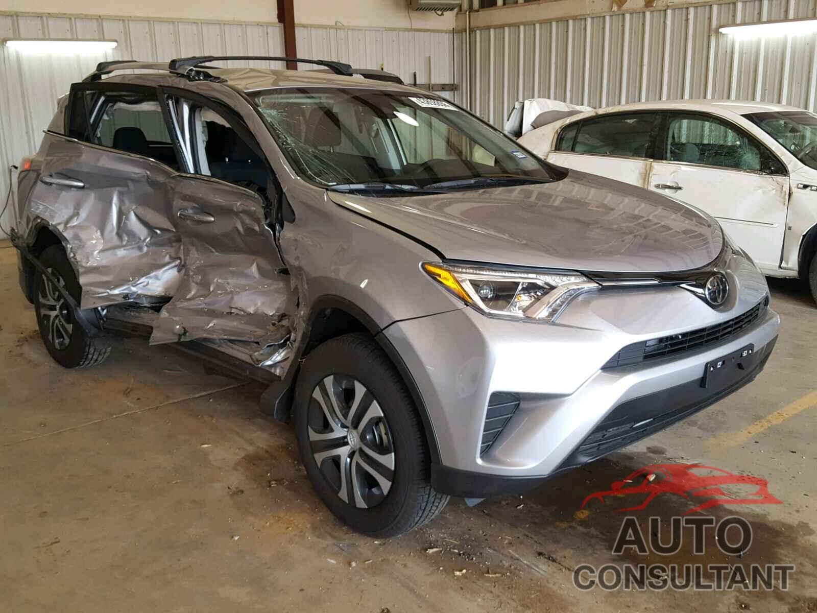 TOYOTA RAV4 LE 2018 - JTMZFREV1JD124514