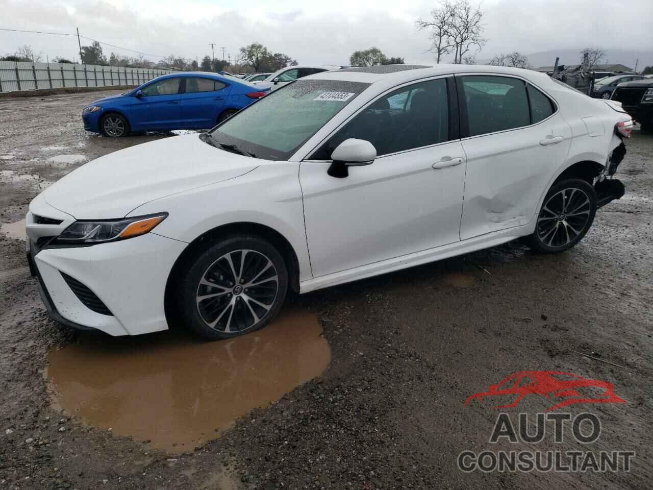TOYOTA CAMRY 2018 - 4T1B11HK7JU110342