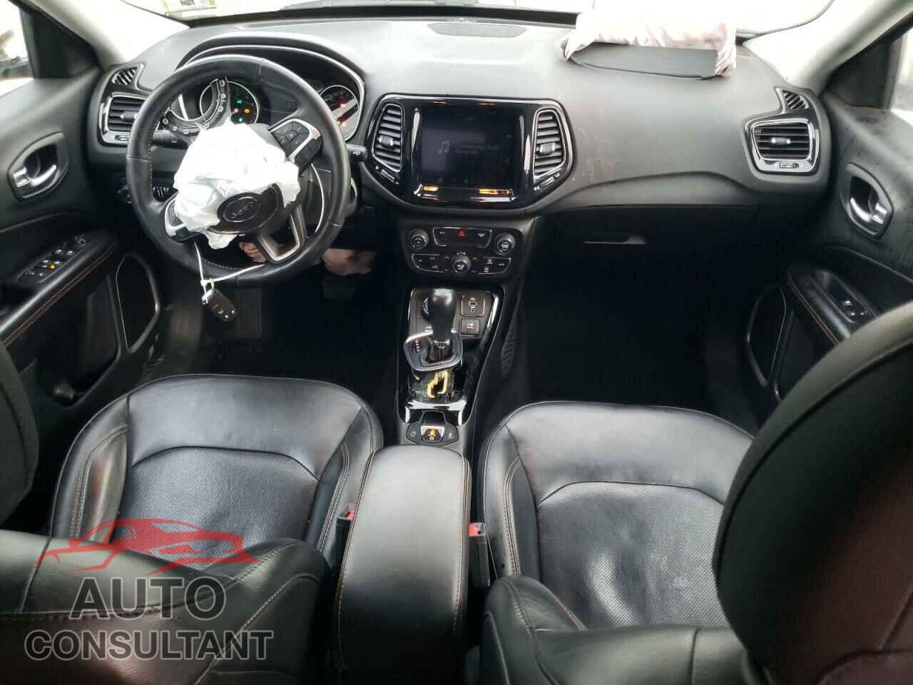 JEEP COMPASS 2019 - 3C4NJDCB8KT654256