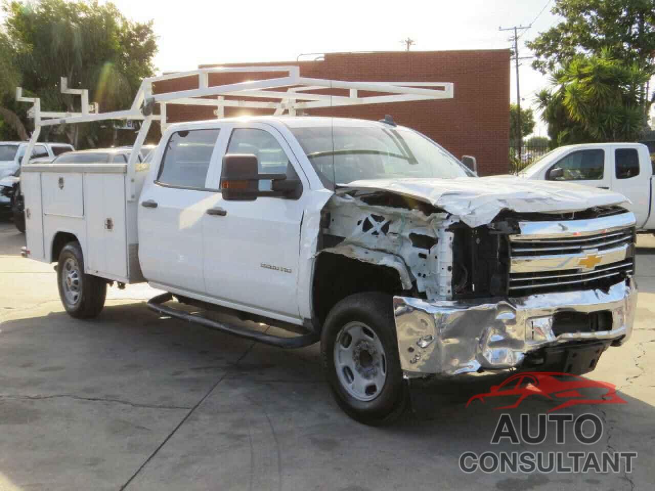 CHEVROLET SILVERADO 2018 - 1GB1CUEG8JF282853