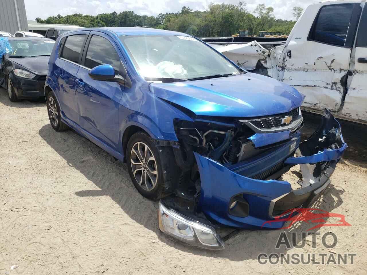 CHEVROLET SONIC 2020 - 1G1JD6SB5L4122921