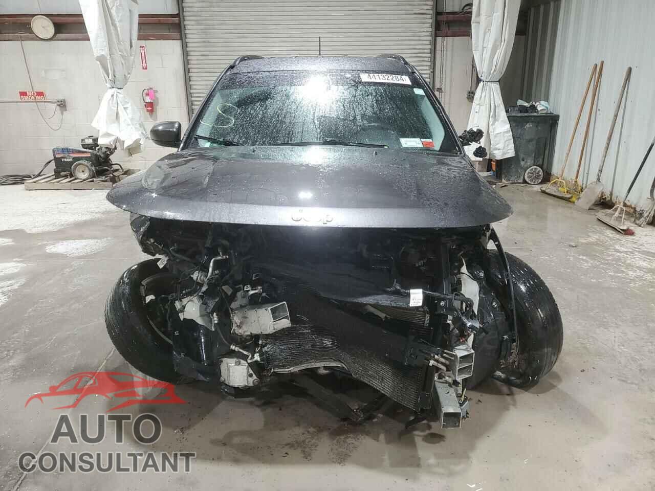 JEEP COMPASS 2018 - 3C4NJDBB0JT192128