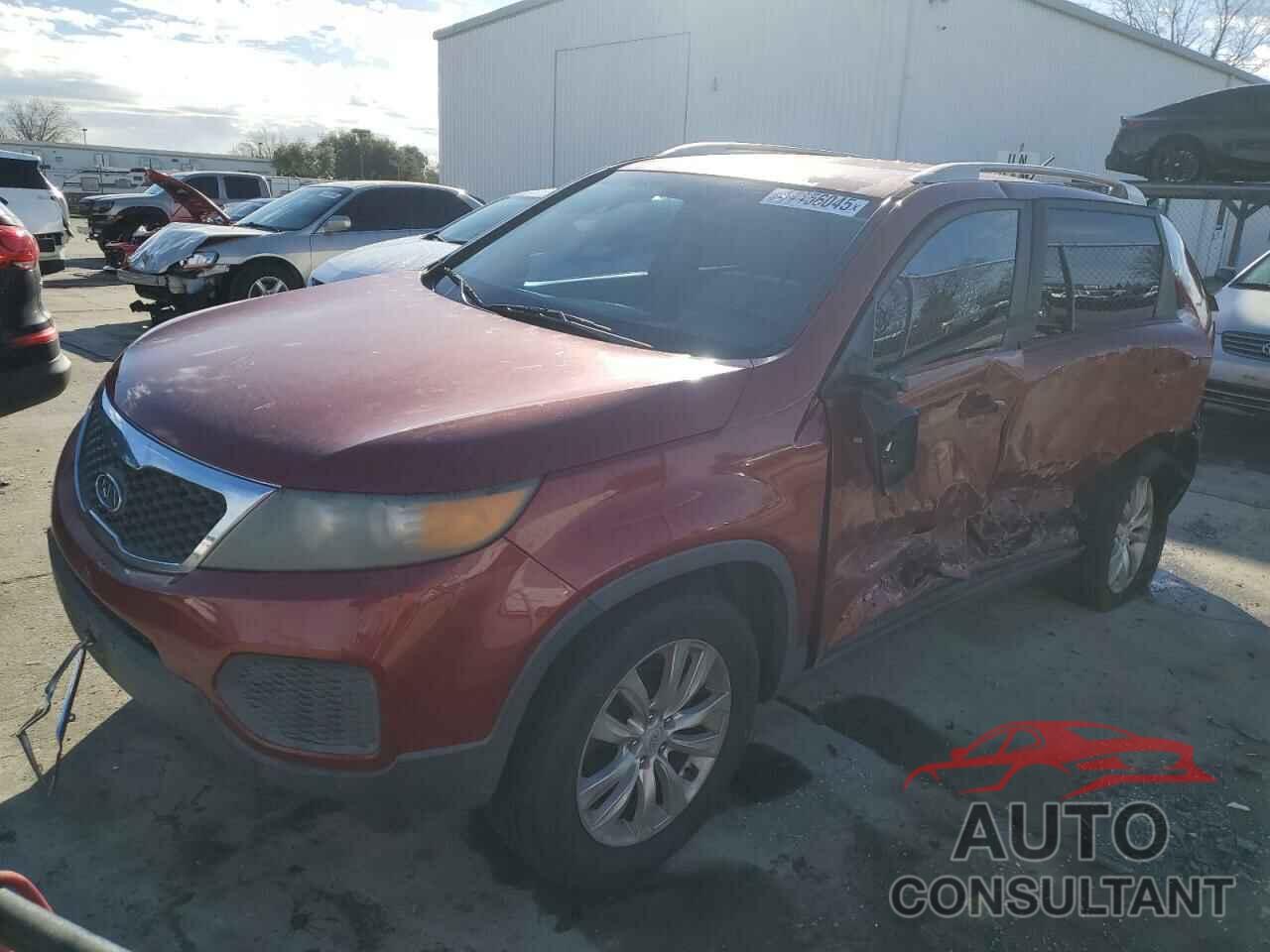 KIA SORENTO 2011 - 5XYKT4A23BG083170