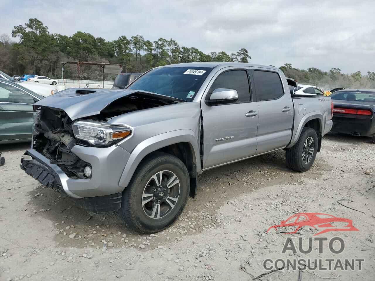 TOYOTA TACOMA 2017 - 5TFAZ5CN8HX027397
