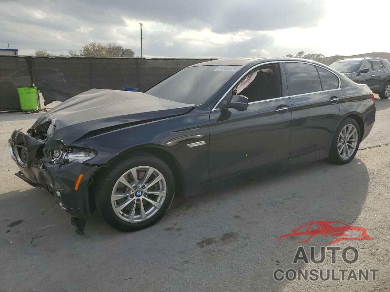BMW 5 SERIES 2015 - WBA5A5C59FD522454