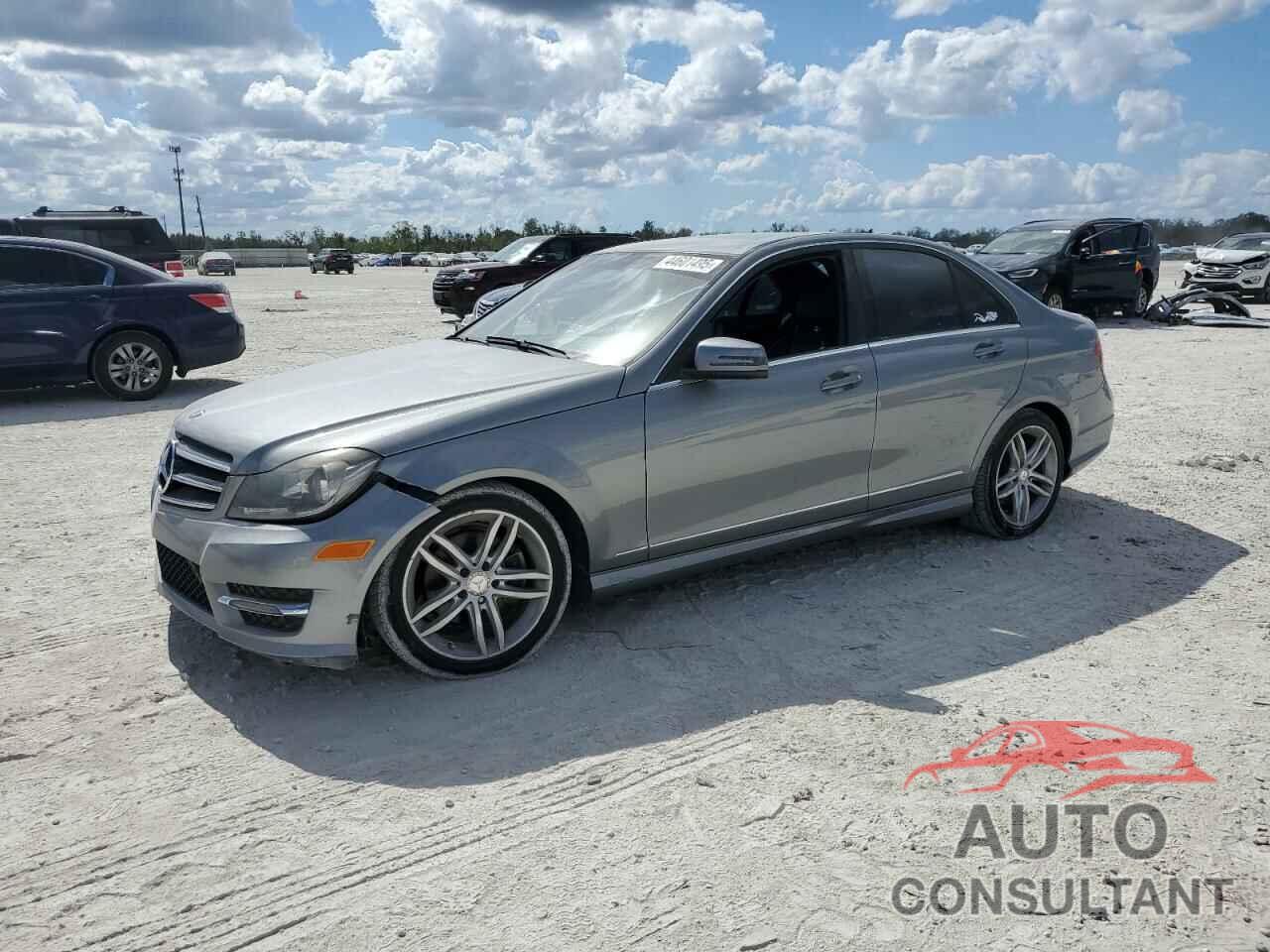 MERCEDES-BENZ C-CLASS 2014 - WDDGF4HB0EA958573