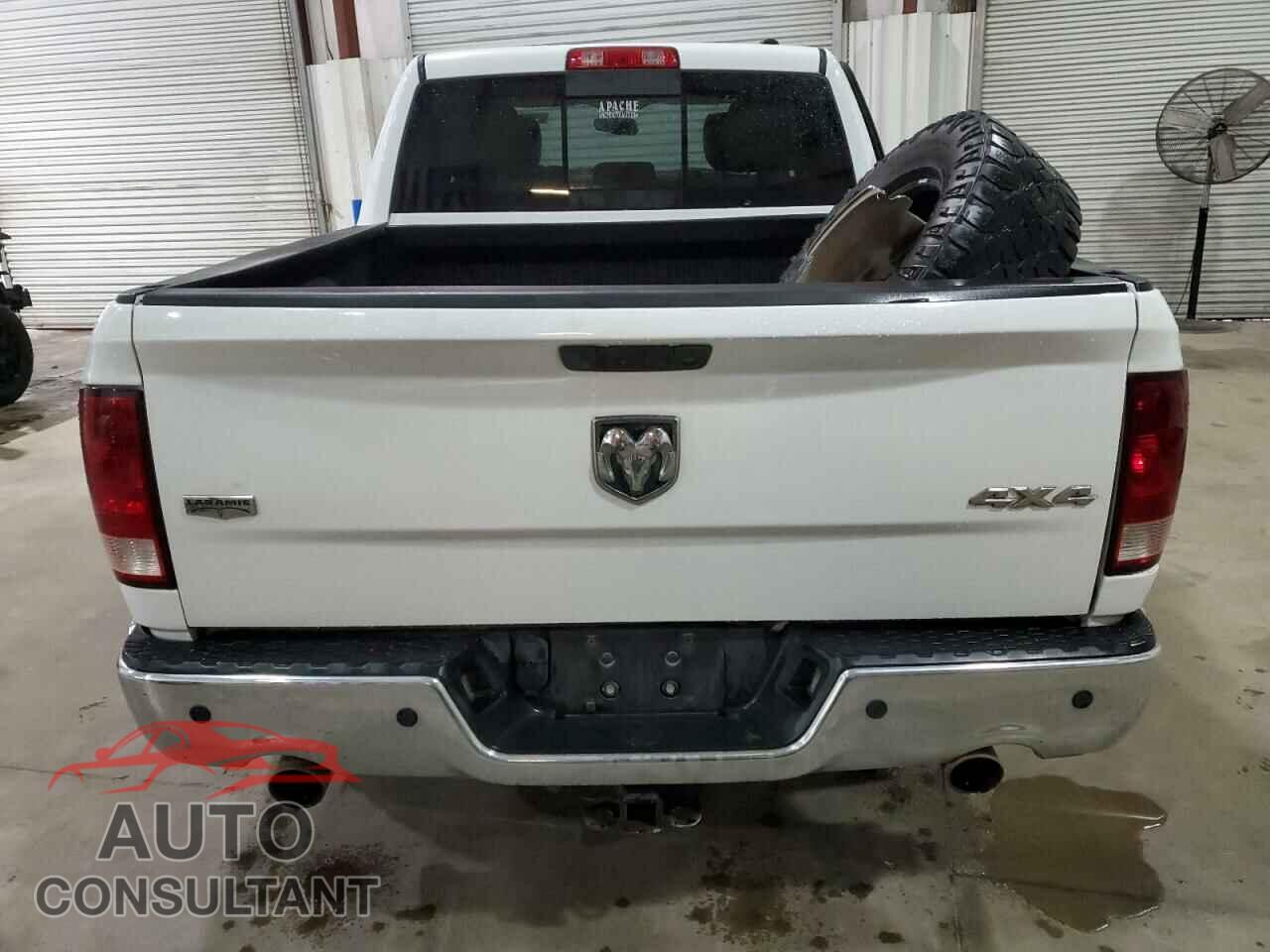 DODGE RAM 1500 2012 - 1C6RD7NT8CS272531