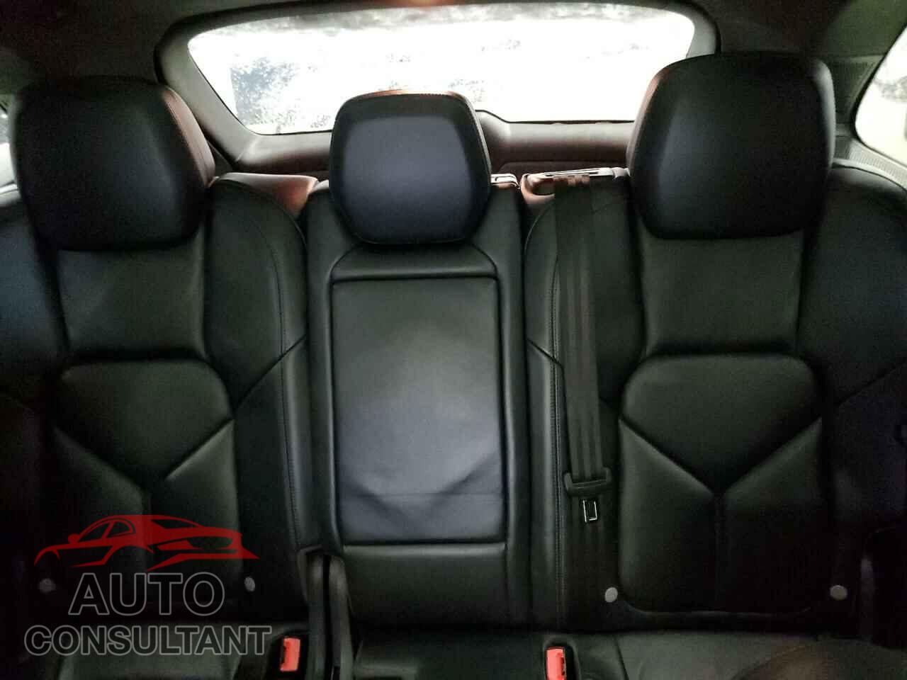 PORSCHE CAYENNE 2013 - WP1AC2A2XDLA90090