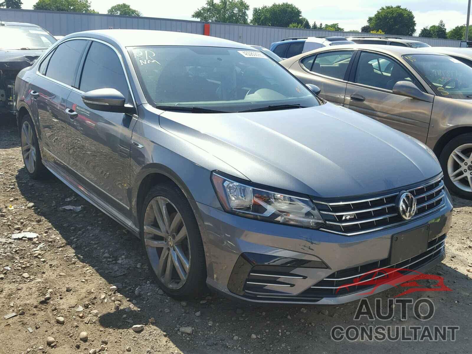 VOLKSWAGEN PASSAT 2017 - 1VWDT7A38HC024290
