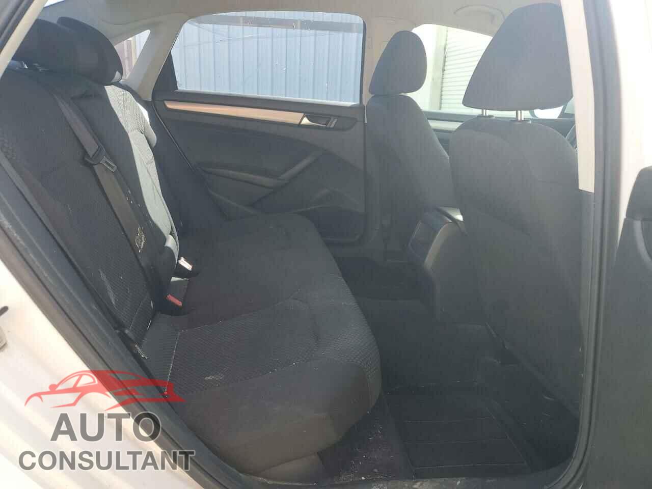 VOLKSWAGEN PASSAT 2012 - 1VWAP7A34CC062972