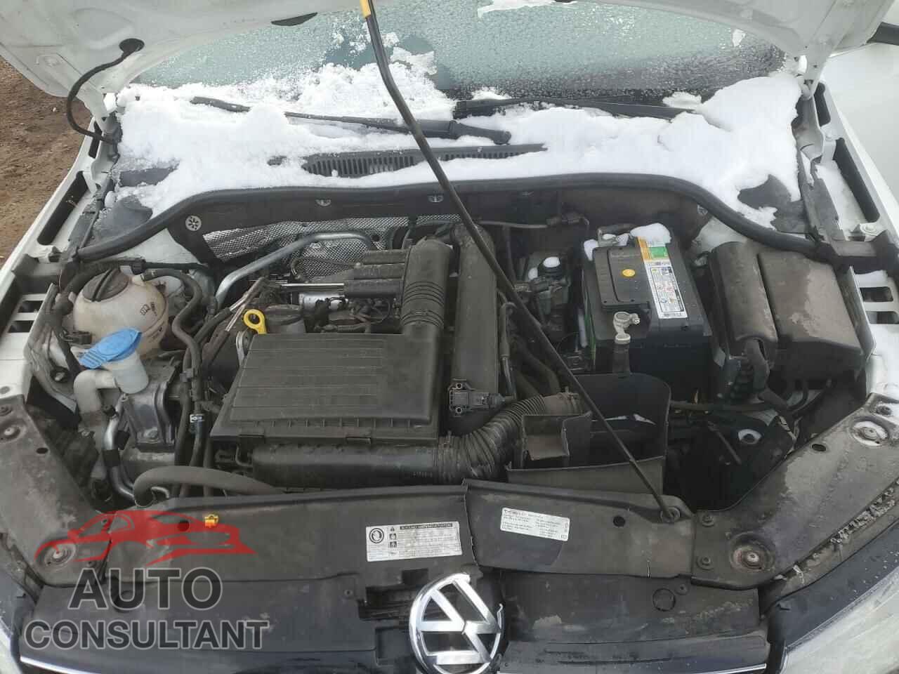 VOLKSWAGEN JETTA 2017 - 3VW2B7AJ8HM399023