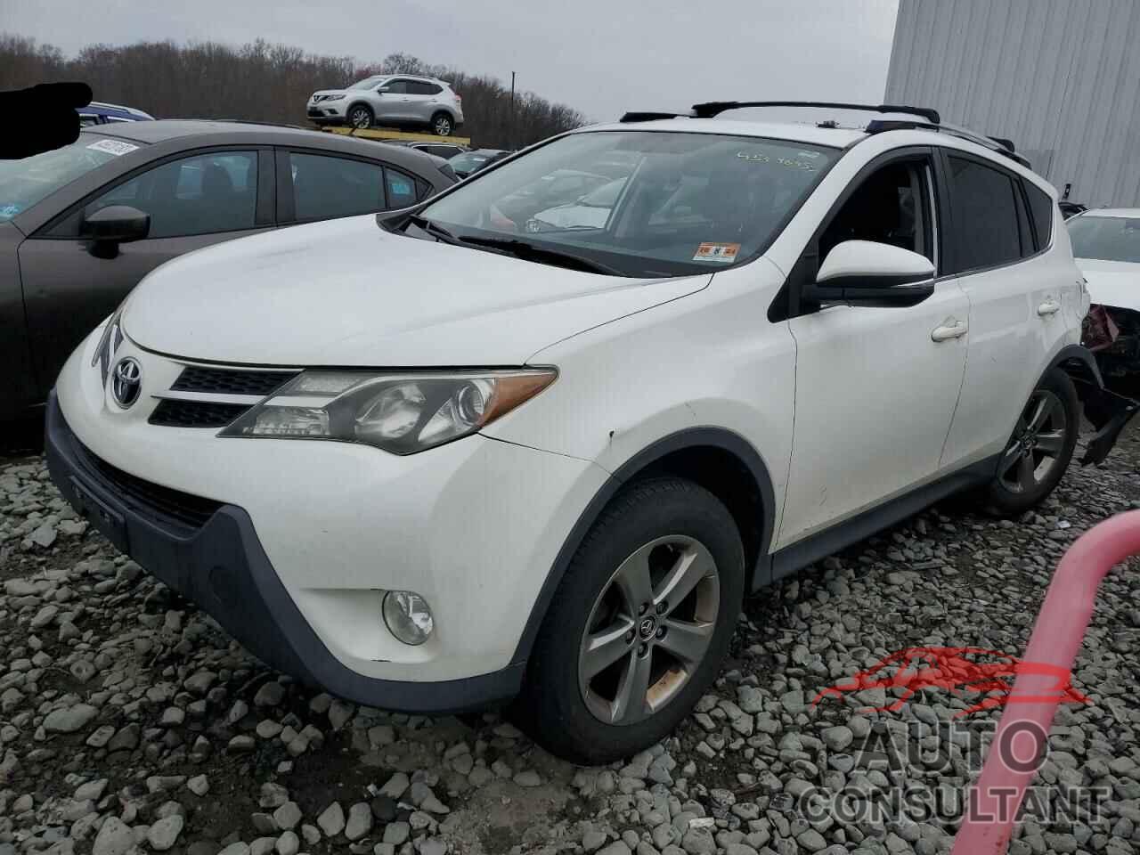TOYOTA RAV4 2015 - JTMRFREV3FJ013925