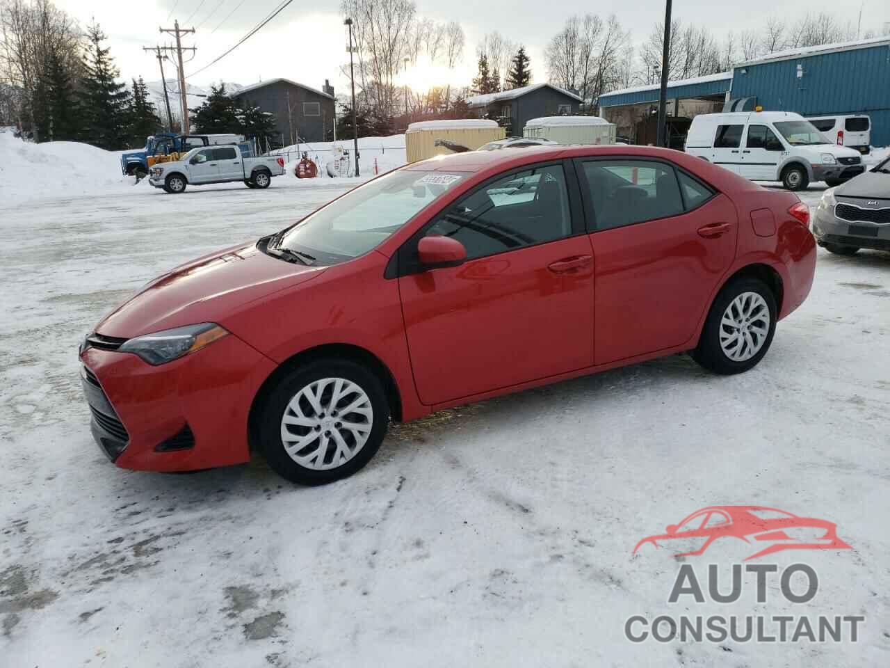 TOYOTA COROLLA 2018 - 5YFBURHE9JP832560
