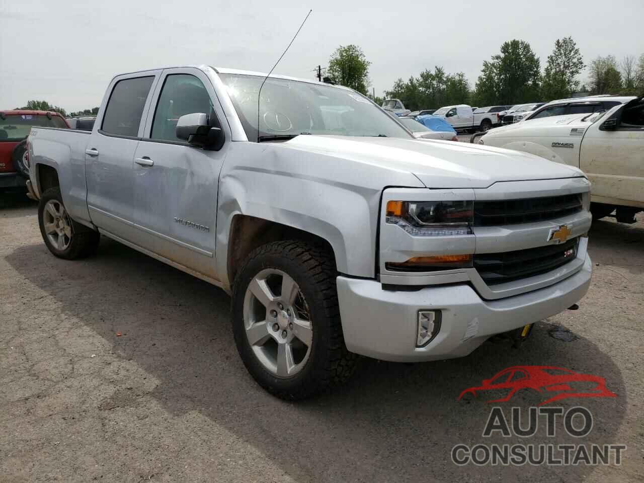 CHEVROLET SILVERADO 2018 - 1GCUKREC1JF184012