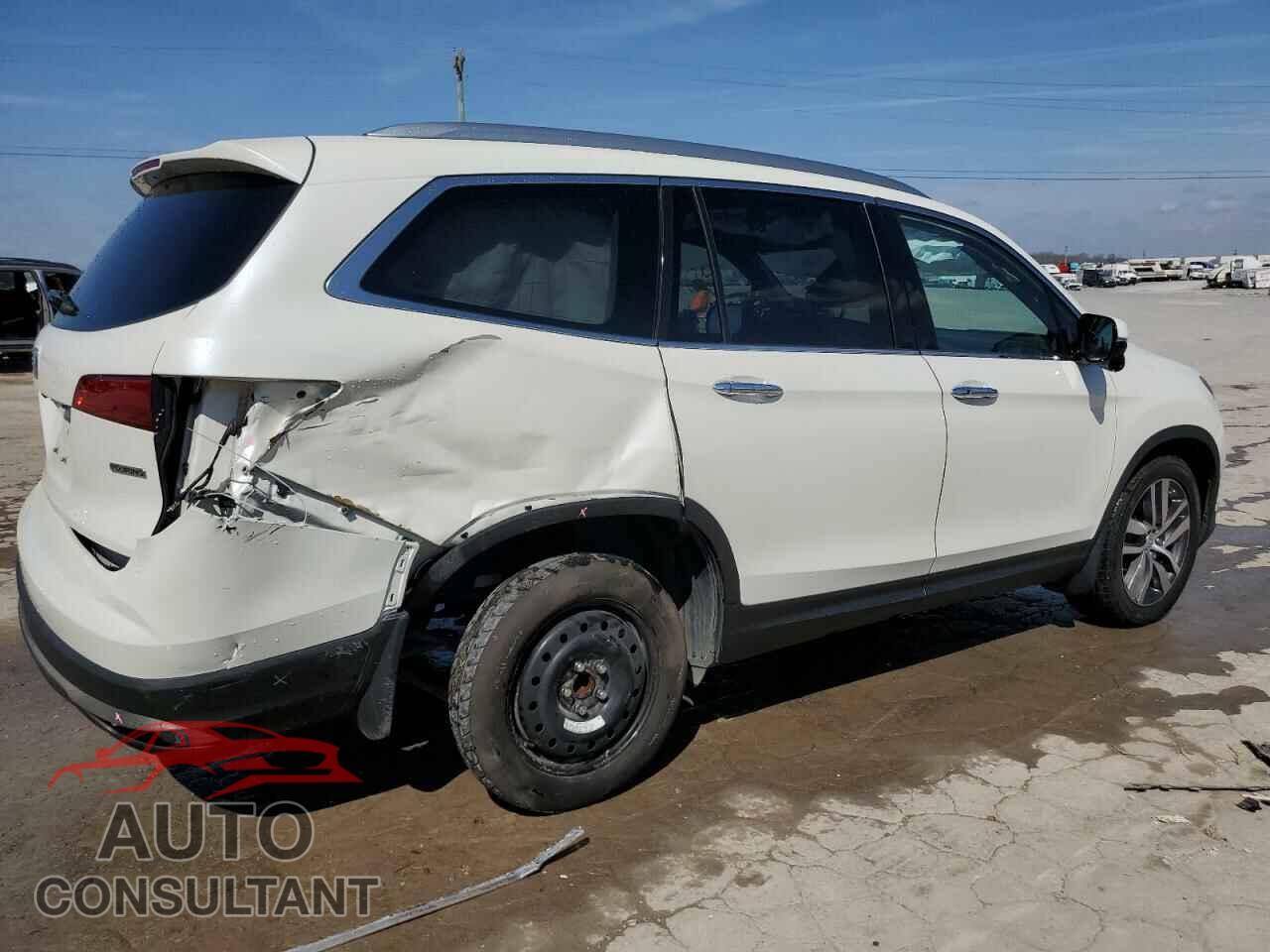 HONDA PILOT 2018 - 5FNYF5H96JB013906