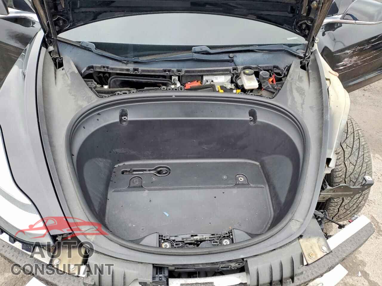 TESLA MODEL 3 2020 - 5YJ3E1EC3LF602873