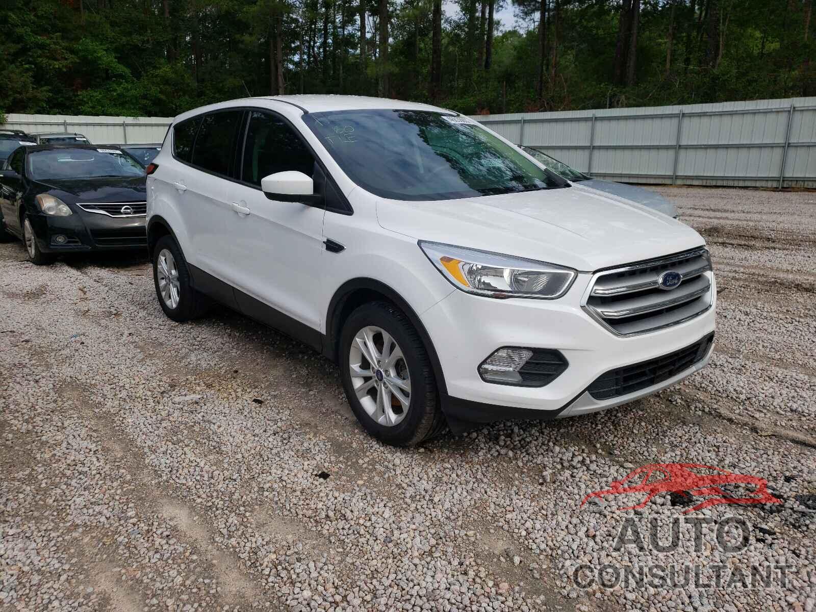 FORD ESCAPE 2017 - 1FMCU0G96HUC97104