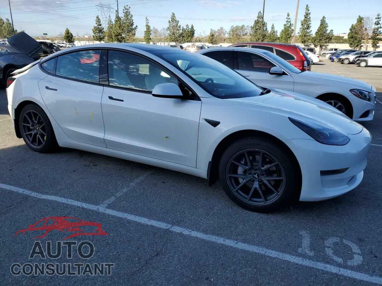 TESLA MODEL 3 2022 - 5YJ3E1EA8NF358302