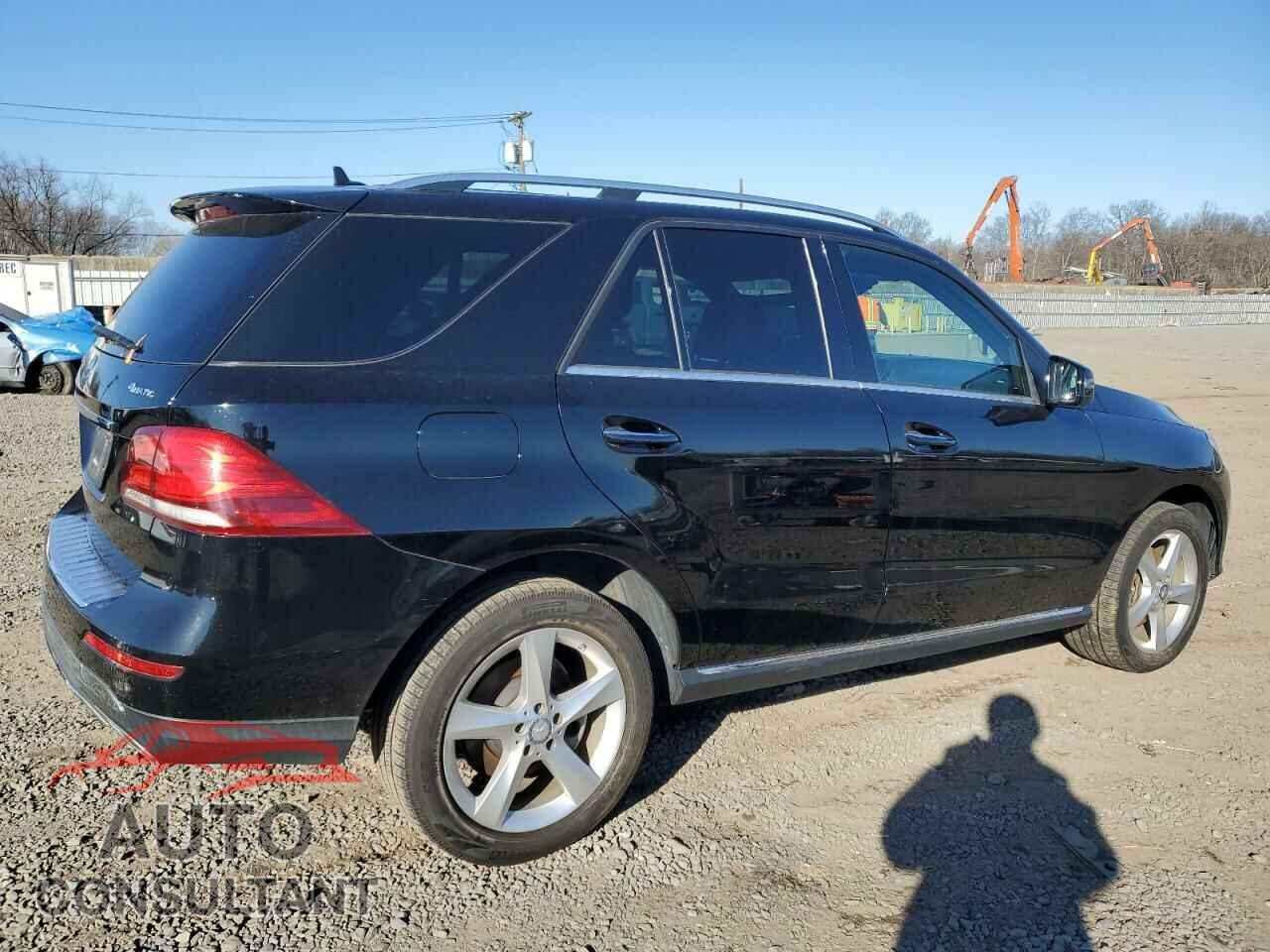 MERCEDES-BENZ GLE-CLASS 2017 - 4JGDA5HB0HA816936