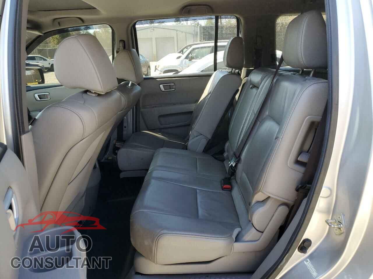 HONDA PILOT 2013 - 5FNYF4H50DB502958