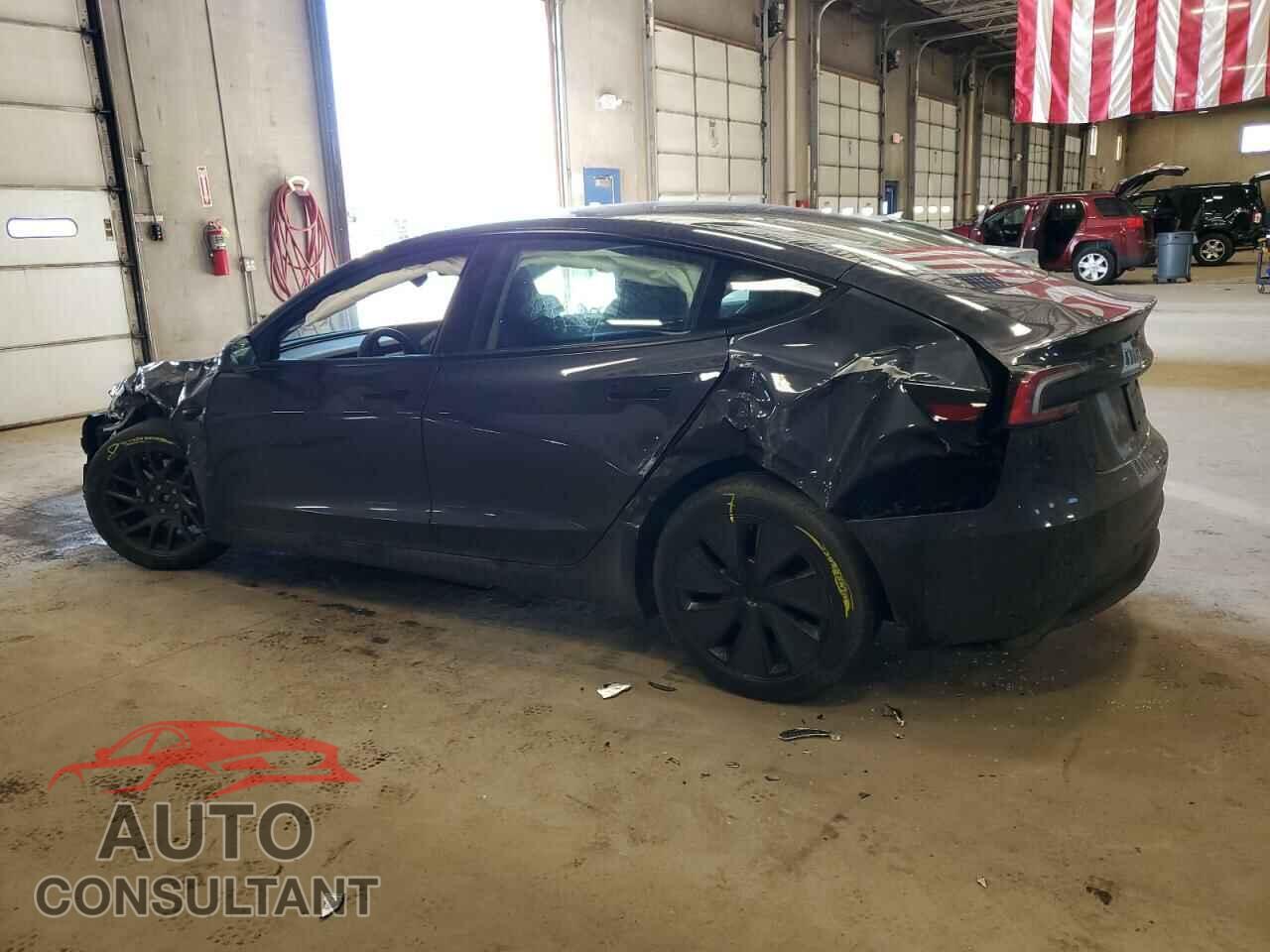 TESLA MODEL 3 2024 - 5YJ3E1EBXRF818977