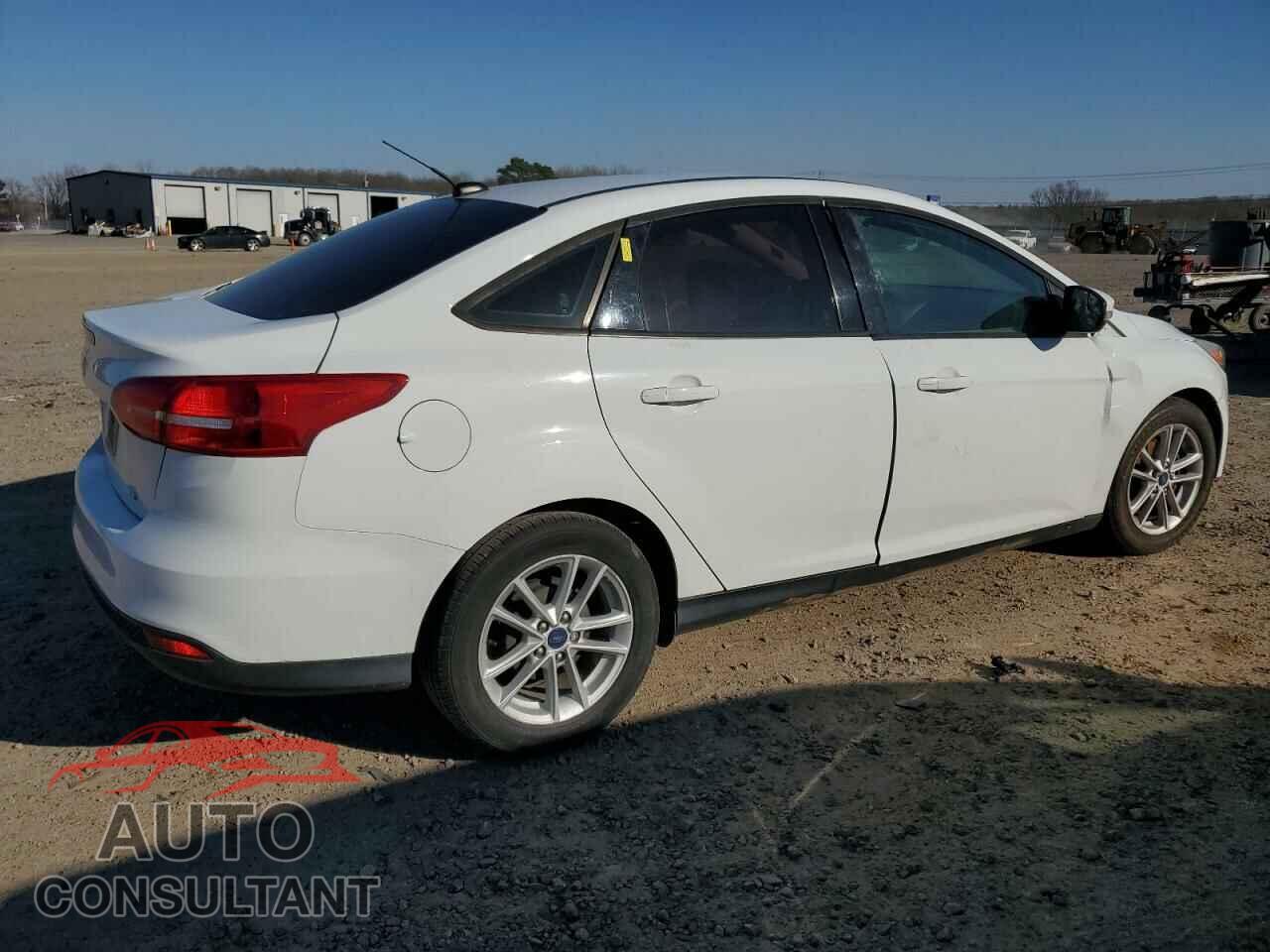 FORD FOCUS 2017 - 1FADP3F26HL241701