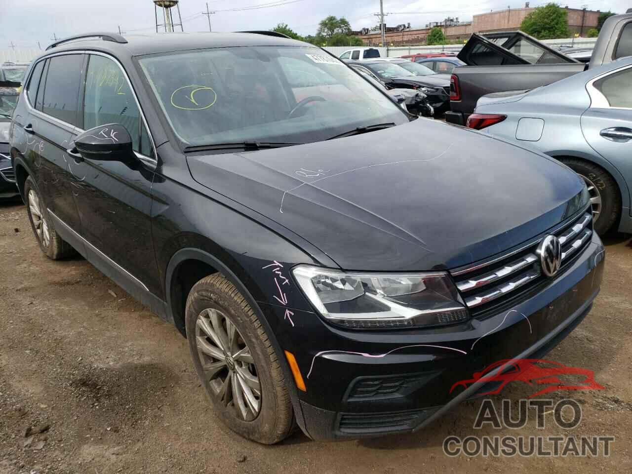 VOLKSWAGEN TIGUAN 2018 - 3VV3B7AX4JM077966