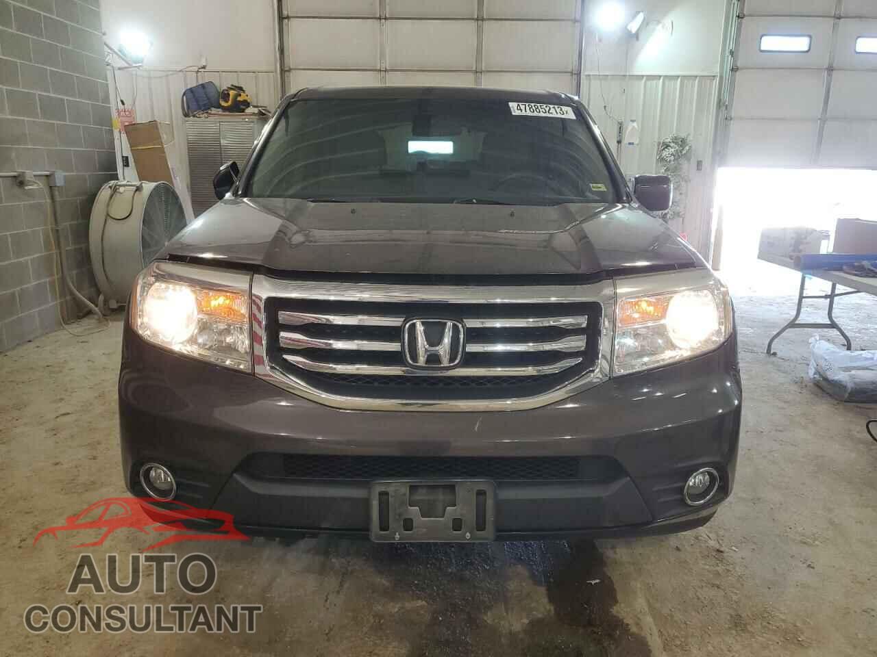 HONDA PILOT 2015 - 5FNYF4H45FB018312