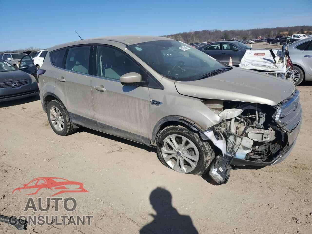 FORD ESCAPE 2017 - 1FMCU9GD2HUC97643