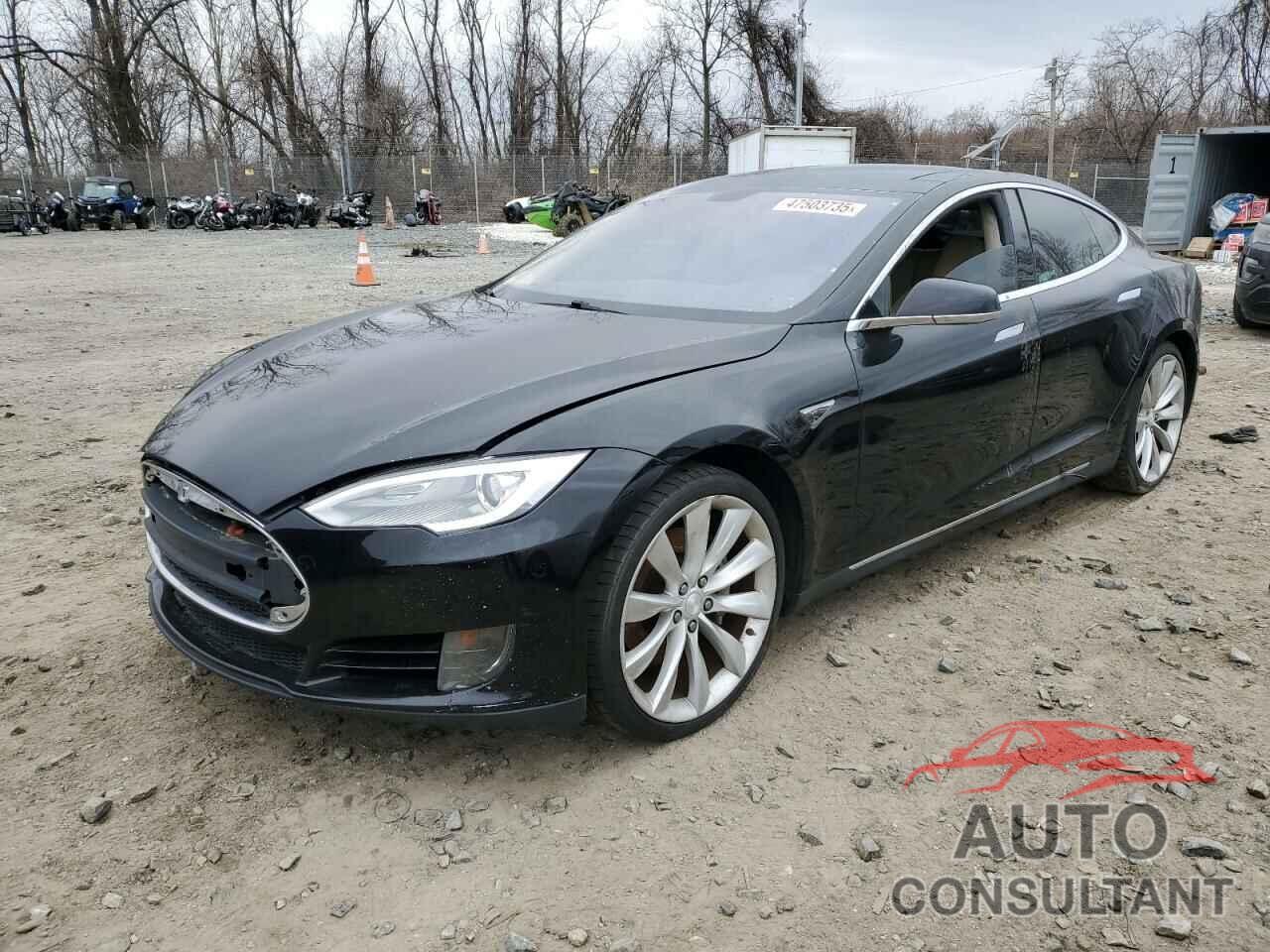 TESLA MODEL S 2013 - 5YJSA1CG3DFP28021