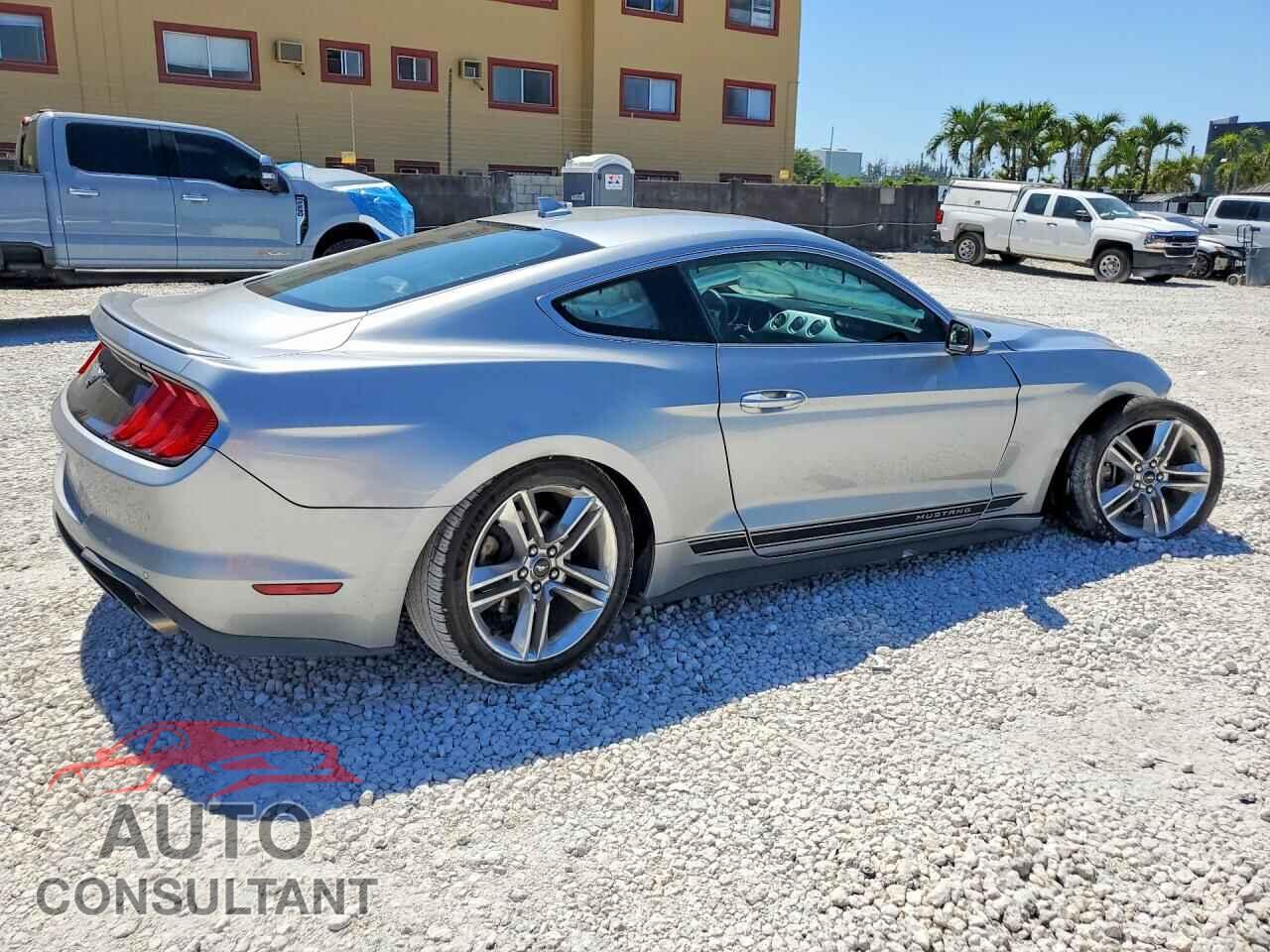 FORD MUSTANG 2021 - 1FA6P8TH2M5117048